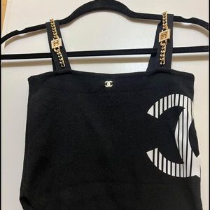 Chanel crop top